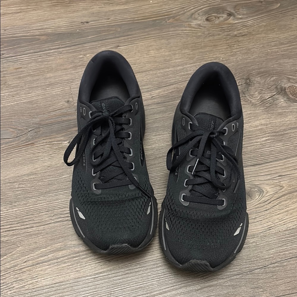 Brooks women size 8.5